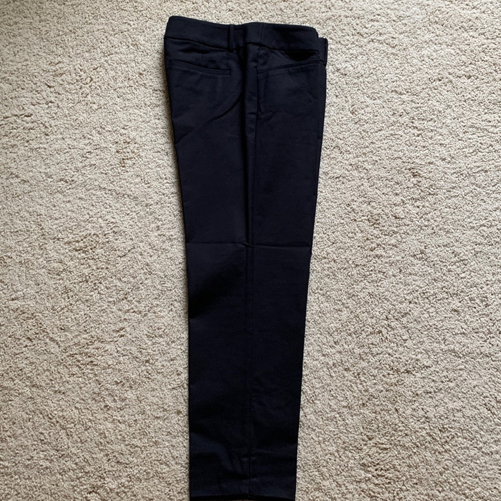 Brand New, never worn, Loft cropped black pants, 79% Cotton, 20% Rayon.